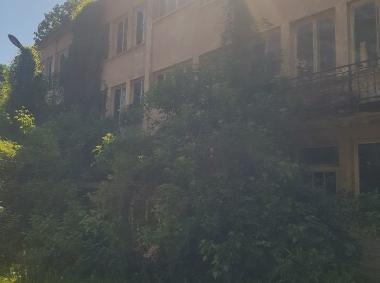 Промишлена сграда в Троян - 40000 кв.м за 55 €/кв.м - Снимка #6