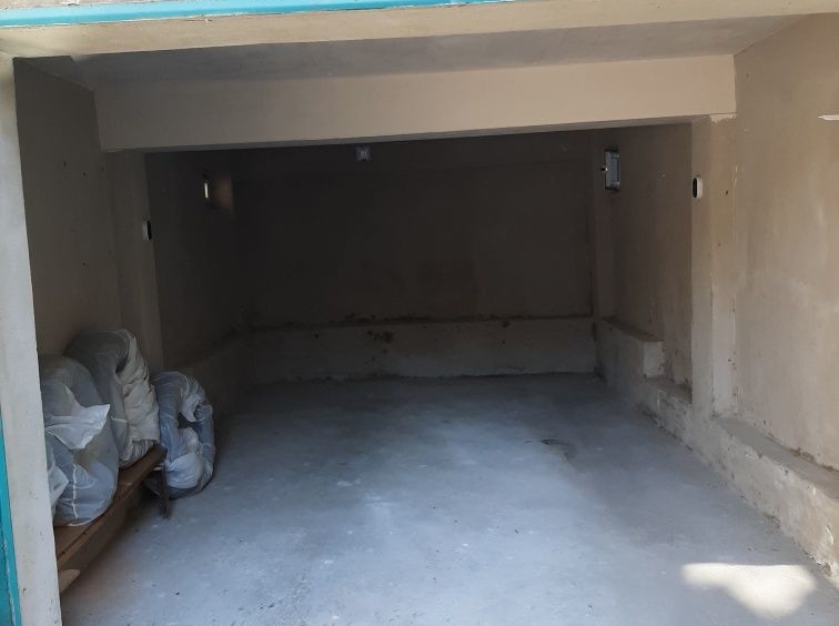 Гараж / Паркомясто в Хасково, Училищни - 20 кв.м за 1050 €/кв.м - Снимка #3