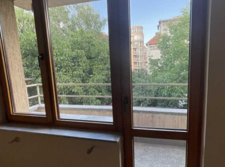Дава се под наем Четиристаен апартамент в София, Редута - 120 кв.м за 999лв € - Снимка #4