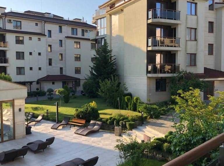 Двустаен апартамент в с. Шкорпиловци, Област Варна - 79 кв.м за 822 €/кв.м - Снимка #1