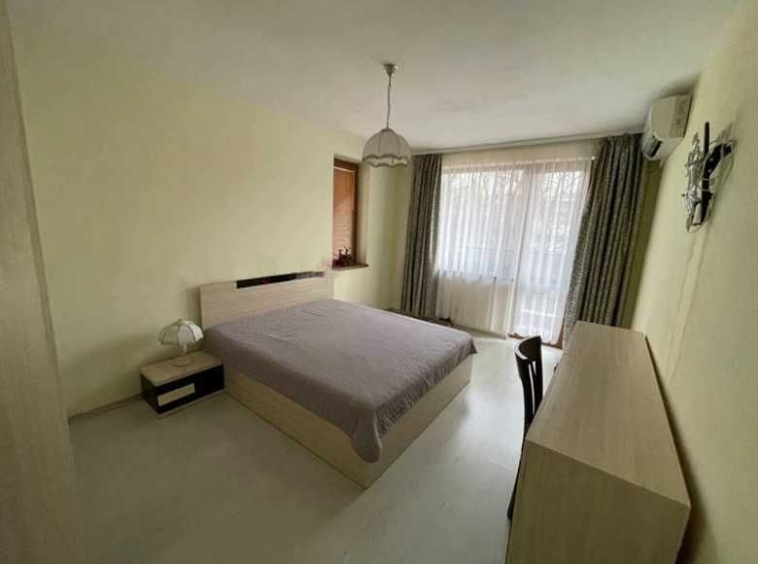 Дава се под наем Тристаен апартамент в София, Хладилника - 110 кв.м за 850 € - Снимка #9