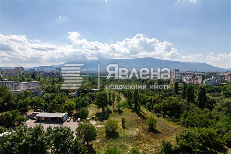 Тристаен апартамент в София, Младост 1 - 94 кв.м за 1862 €/кв.м - Снимка #12