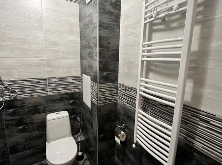 Дава се под наем Двустаен апартамент в София, Център - 64 кв.м за 650 € - Снимка #12