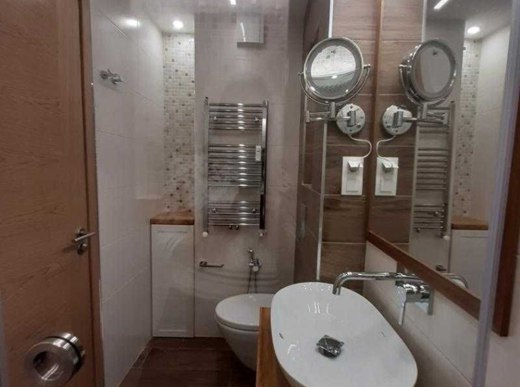 Дава се под наем Тристаен апартамент в София, Център - 100 кв.м за 2200лв € - Снимка #8
