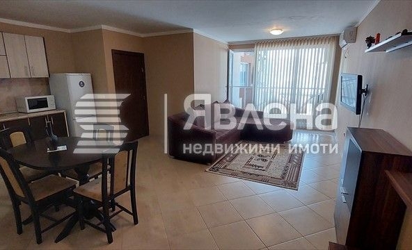 Двустаен апартамент в Поморие - 71 кв.м за 986 €/кв.м - Снимка #1