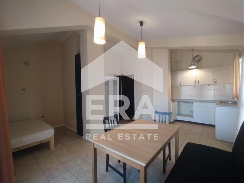 Двустаен апартамент в Варна, Колхозен пазар - 98 кв.м за 909 €/кв.м - Снимка #2