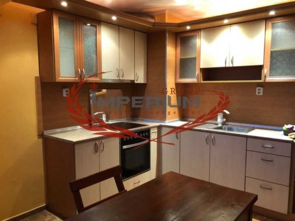 Дава се под наем Четиристаен апартамент в Варна, Левски - 100 кв.м за 375 € - Снимка #1