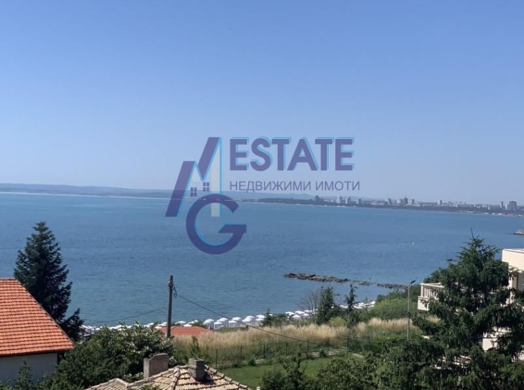 Тристаен апартамент в Бургас, Сарафово - 104 кв.м за 1096 €/кв.м - Снимка #1
