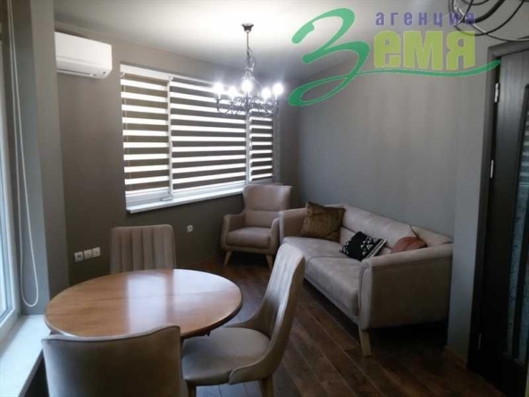 Дава се под наем Тристаен апартамент в Стара Загора, Център - 90 кв.м за 920лв € - Снимка #1