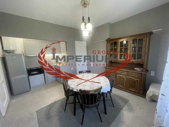 Дава се под наем Тристаен апартамент в Варна, Център - 80 кв.м за 400 € - Снимка #1