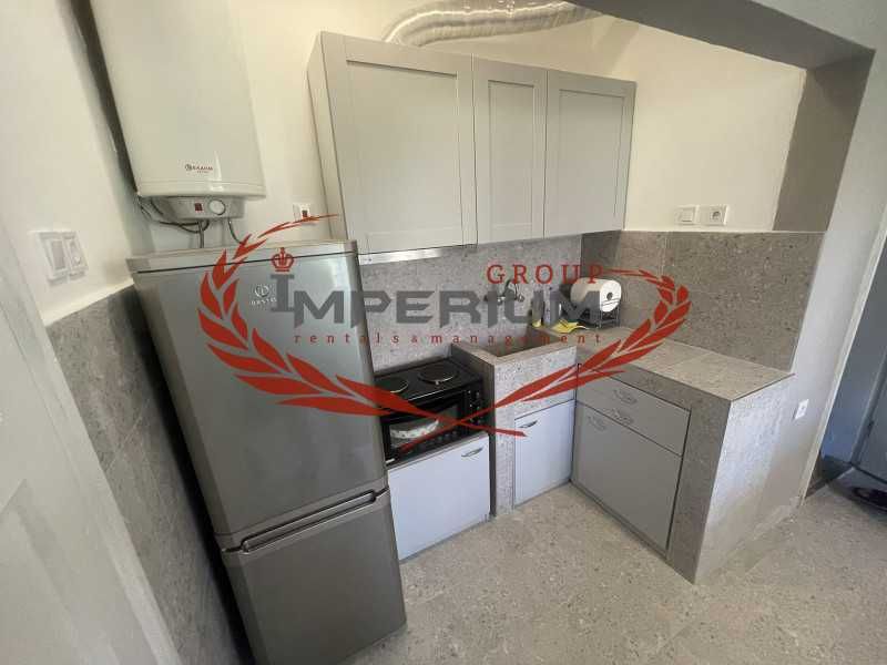 Дава се под наем Тристаен апартамент в Варна, Център - 80 кв.м за 400 € - Снимка #2