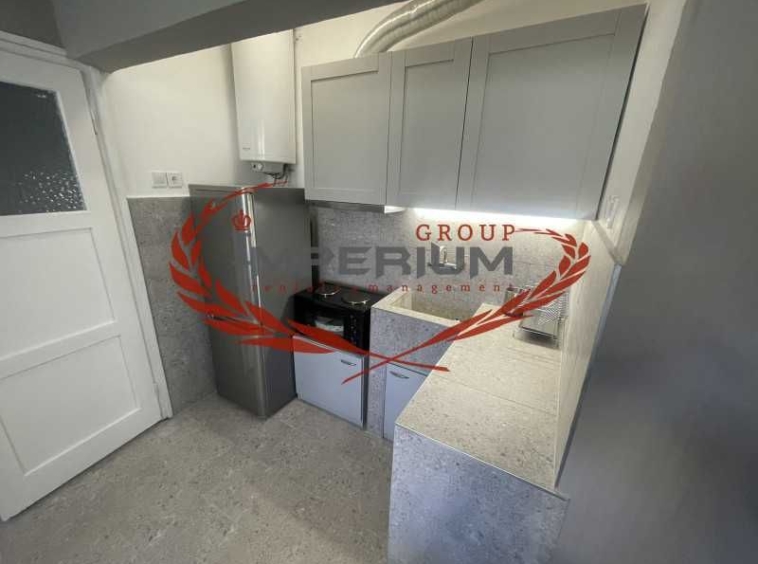Дава се под наем Тристаен апартамент в Варна, Център - 80 кв.м за 400 € - Снимка #3