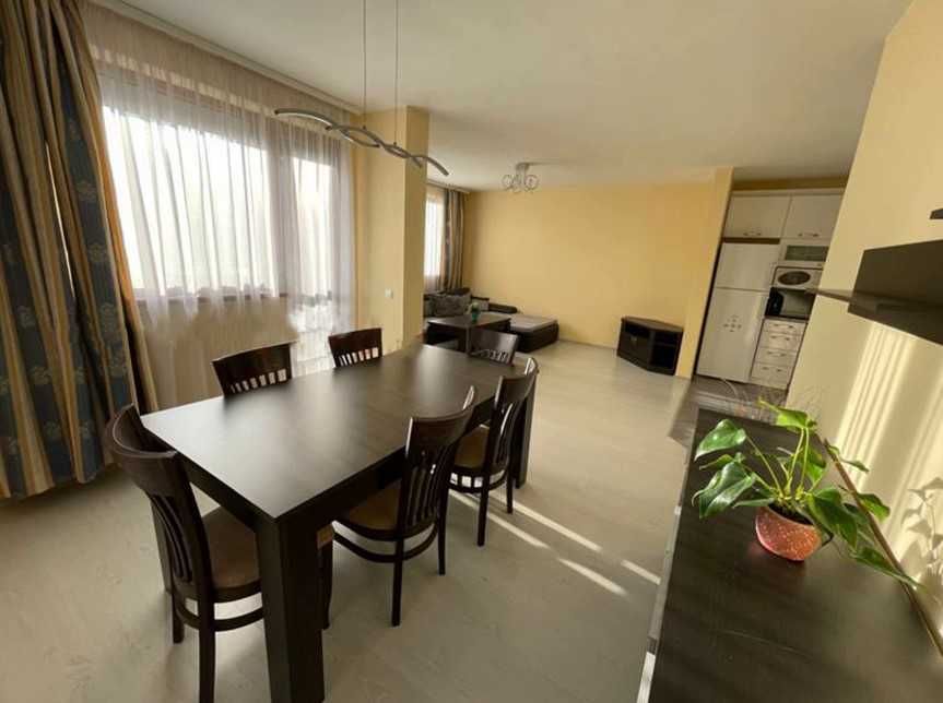 Дава се под наем Тристаен апартамент в София, Хладилника - 110 кв.м за 850 € - Снимка #2