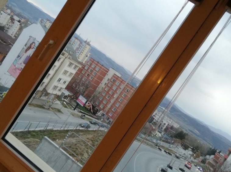 Дава се под наем Едностаен апартамент в Благоевград, Запад - 40 кв.м за 300лв € - Снимка #1
