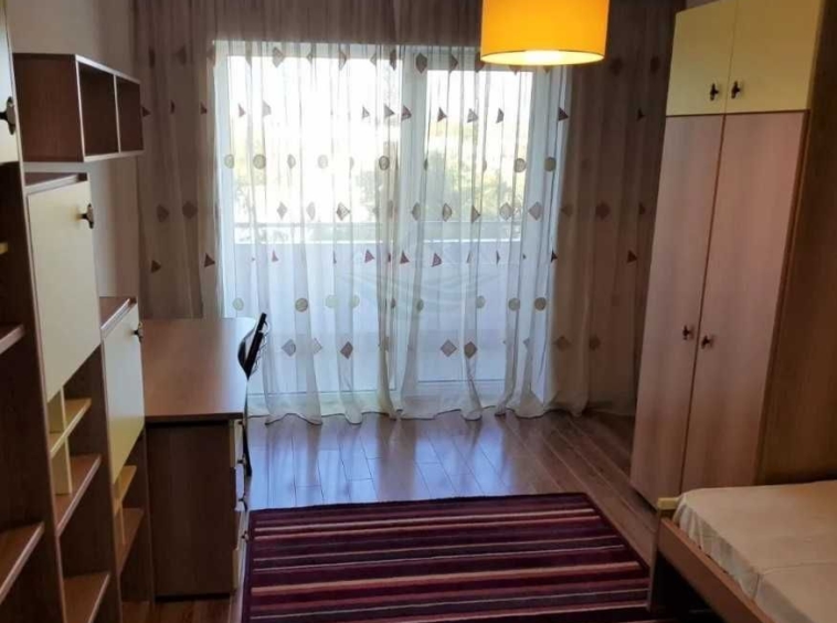 Дава се под наем Тристаен апартамент в Пловдив, Беломорски - 90 кв.м за 380лв € - Снимка #2