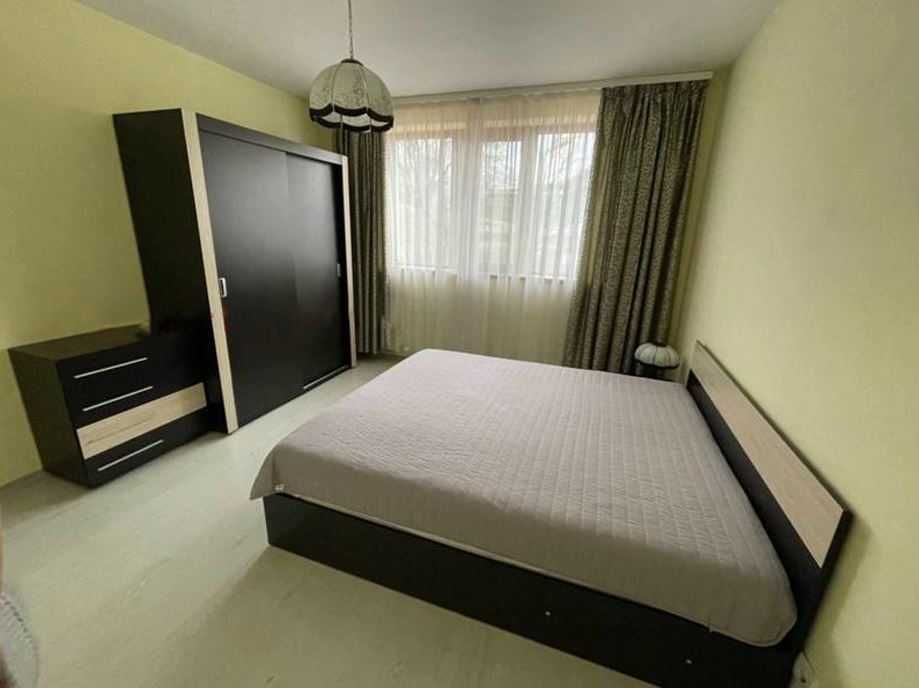 Дава се под наем Тристаен апартамент в София, Хладилника - 110 кв.м за 850 € - Снимка #6