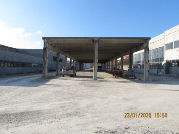 Дава се под наем Промишлена сграда в Велики Преслав - 864 кв.м за 4320лв € - Снимка #1