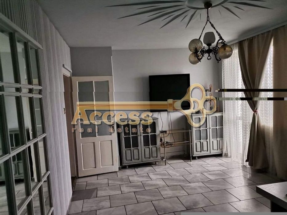 Дава се под наем Тристаен апартамент в Варна, ВИНС - 120 кв.м за 500лв € - Снимка #2
