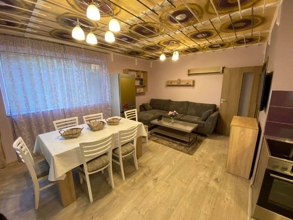 Дава се под наем Двустаен апартамент в Пловдив, Кършияка - 65 кв.м за 250 € - Снимка #2