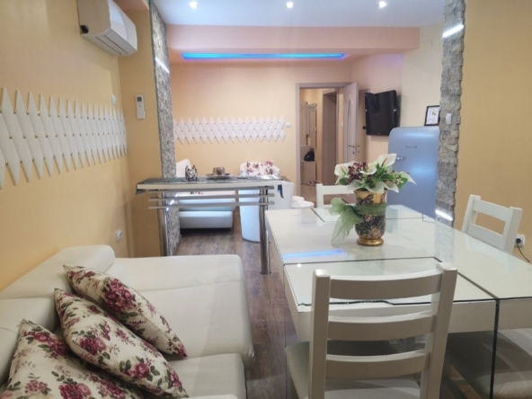 Дава се под наем Тристаен апартамент в Пловдив, Кършияка - 75 кв.м за 250 € - Снимка #1