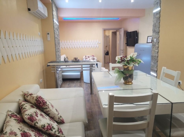 Дава се под наем Тристаен апартамент в Пловдив, Кършияка - 75 кв.м за 250 € - Снимка #1