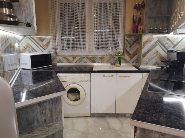 Дава се под наем Тристаен апартамент в Пловдив, Кършияка - 75 кв.м за 250 € - Снимка #3