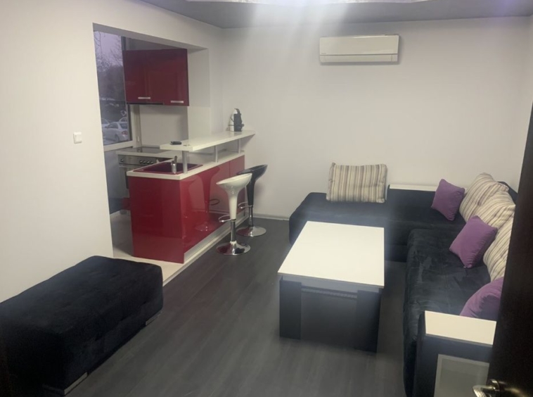 Дава се под наем Тристаен апартамент в Пловдив, Тракия - 80 кв.м за 249 € - Снимка #2