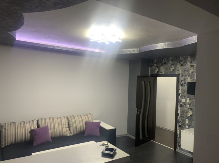 Дава се под наем Тристаен апартамент в Пловдив, Тракия - 80 кв.м за 249 € - Снимка #3