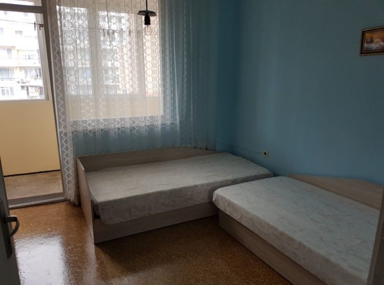 Дава се под наем Двустаен апартамент в Бургас, Център - 65 кв.м за 60лв € - Снимка #5