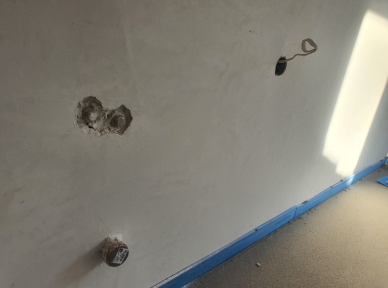 Дава се под наем Магазин в Асеновград - 50 кв.м за 255 € - Снимка #8