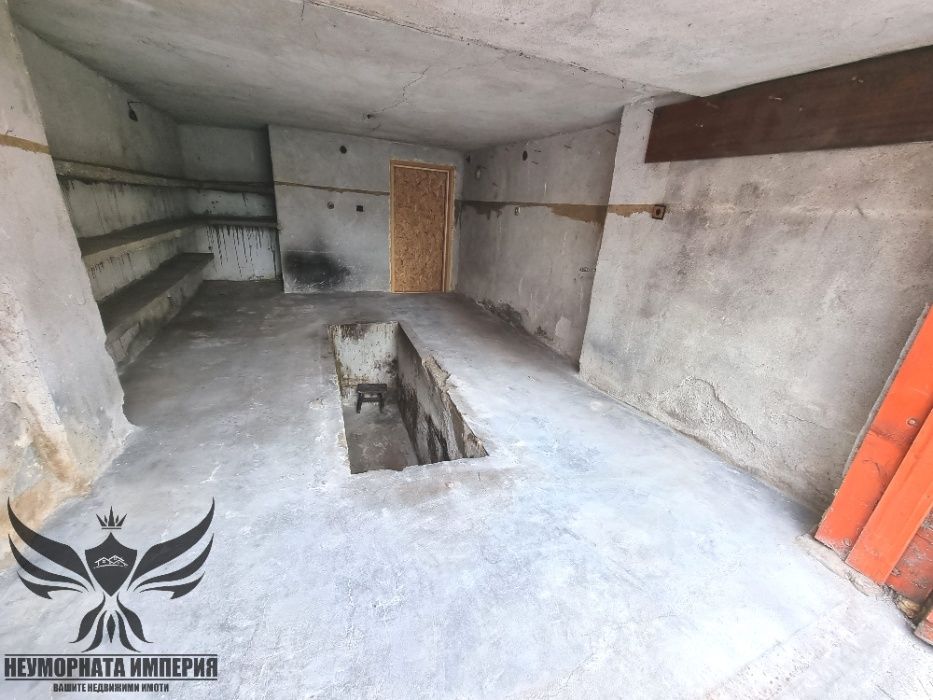 Гараж / Паркомясто в Асеновград - 18 кв.м за 573 €/кв.м - Снимка #2