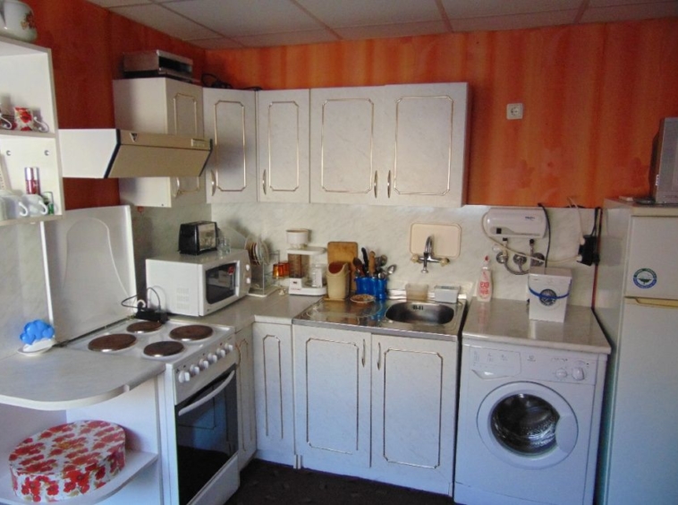 Къща в Плевен, 9-ти квартал - 100 кв.м за 700 €/кв.м - Снимка #9