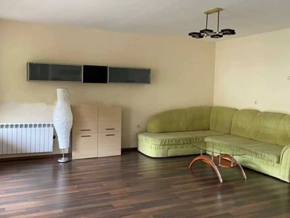 Дава се под наем Двустаен апартамент в София, Борово - 118 кв.м за 600 € - Снимка #1