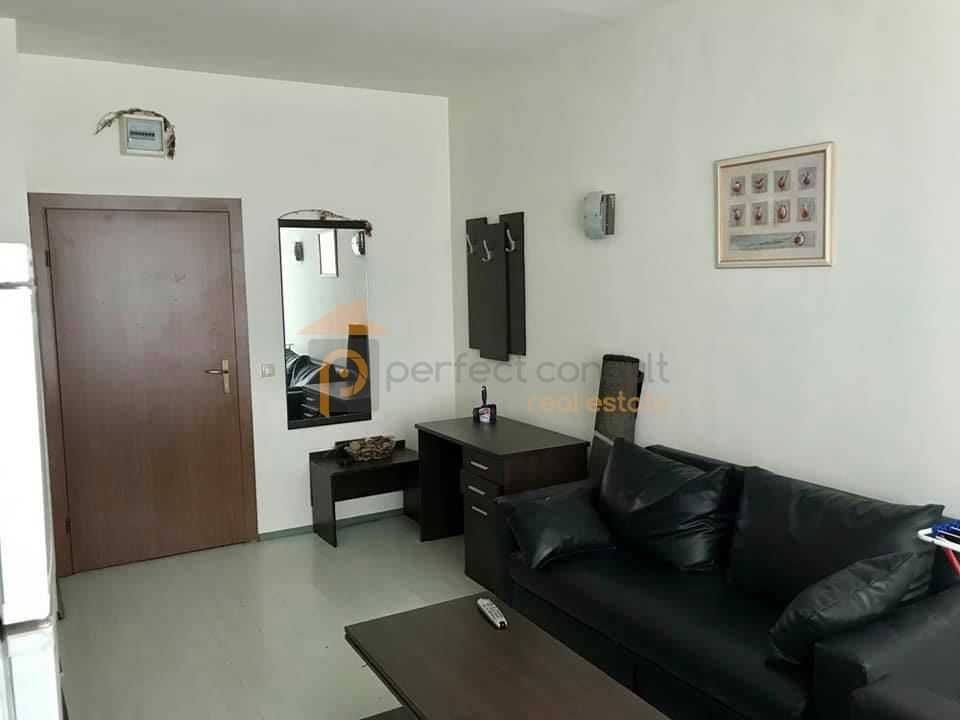 Дава се под наем Двустаен апартамент в Пловдив, Гагарин - 45 кв.м за 200 € - Снимка #2