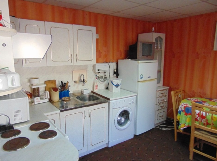 Къща в Плевен, 9-ти квартал - 100 кв.м за 700 €/кв.м - Снимка #10