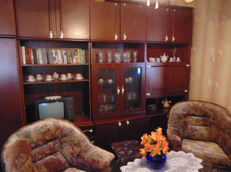 Къща в Плевен, 9-ти квартал - 100 кв.м за 700 €/кв.м - Снимка #17