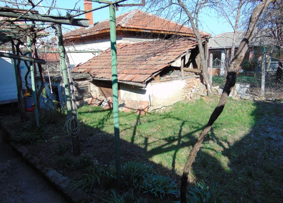 Къща в Плевен, 9-ти квартал - 100 кв.м за 700 €/кв.м - Снимка #14