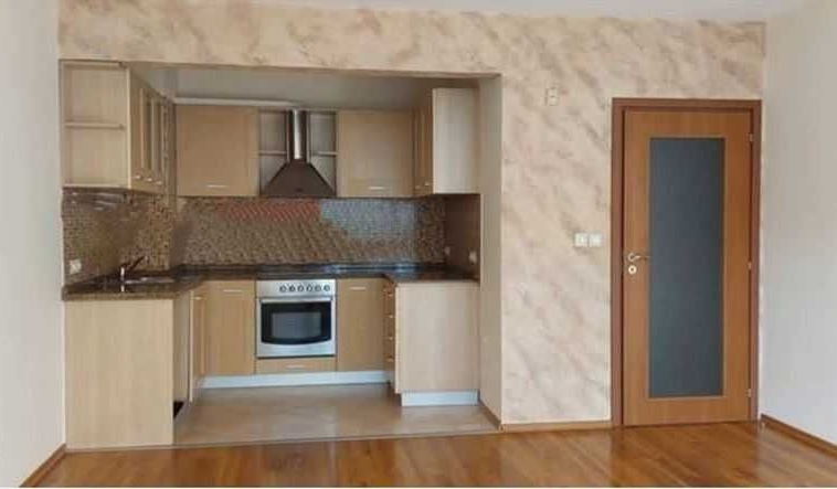 Дава се под наем Тристаен апартамент в София, Бъкстон - 93 кв.м за 1100лв € - Снимка #1