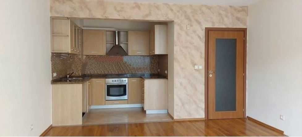 Дава се под наем Тристаен апартамент в София, Бъкстон - 93 кв.м за 1100лв € - Снимка #1