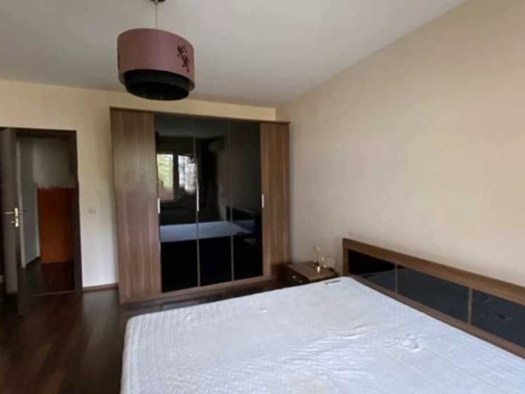 Дава се под наем Двустаен апартамент в София, Борово - 118 кв.м за 1200лв € - Снимка #1