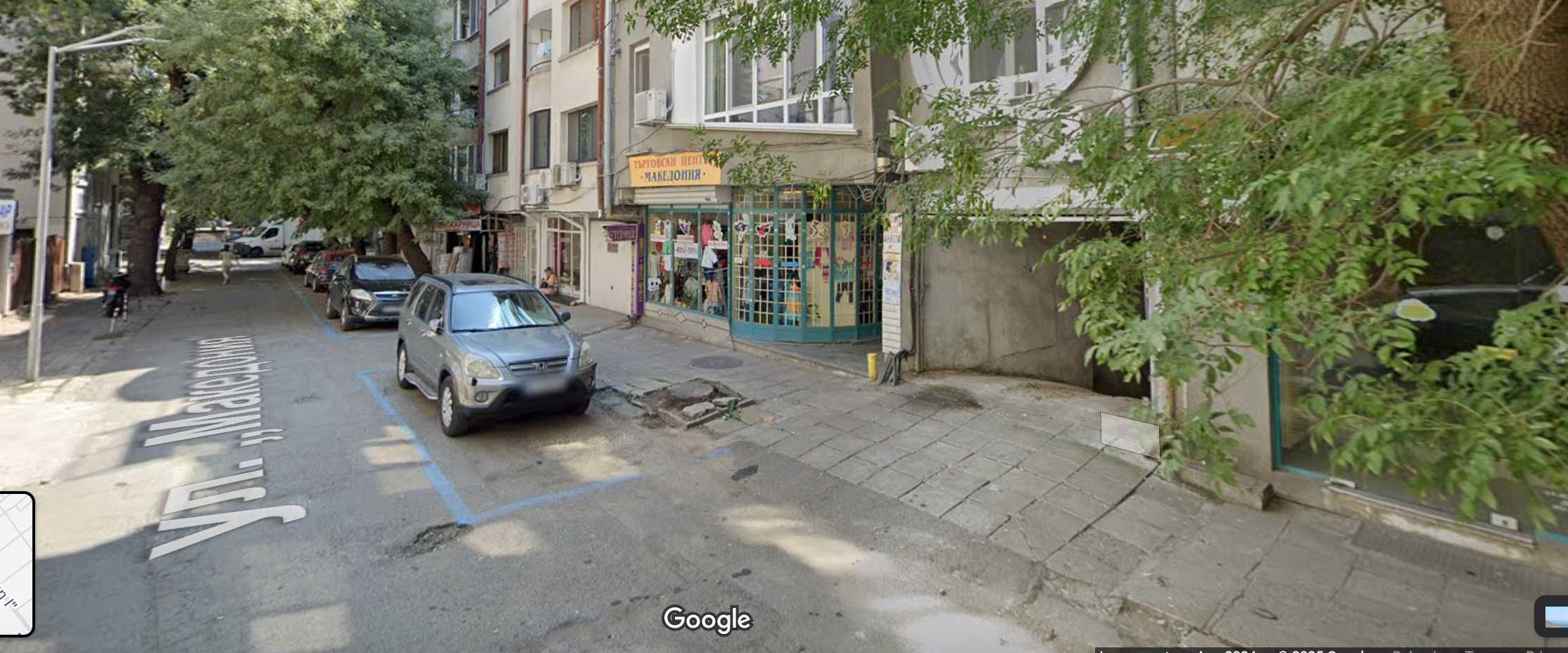 Дава се под наем Гараж / Паркомясто в Бургас, Център - 5 кв.м за 76.5 € - Снимка #1