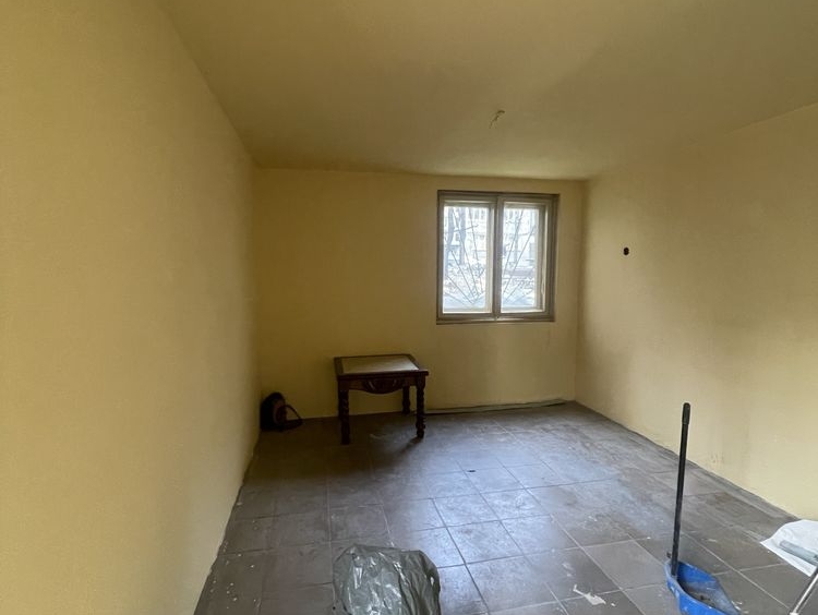 Офис в Пловдив, Централна гара - 15 кв.м за 2800 €/кв.м - Снимка #1