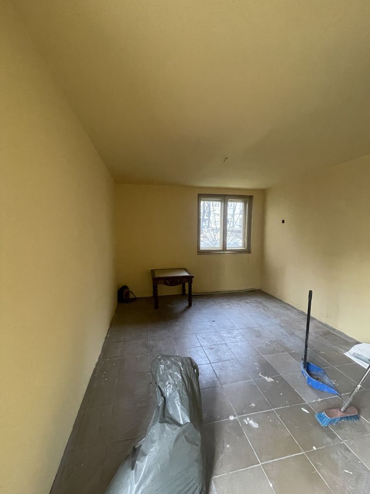 Офис в Пловдив, Централна гара - 15 кв.м за 2800 €/кв.м - Снимка #1