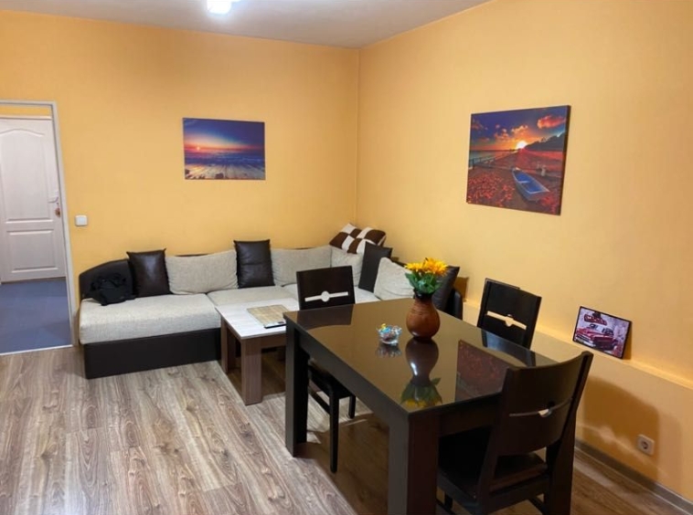 Тристаен апартамент в Хасково, Орфей - 74 кв.м за 1137 €/кв.м - Снимка #1