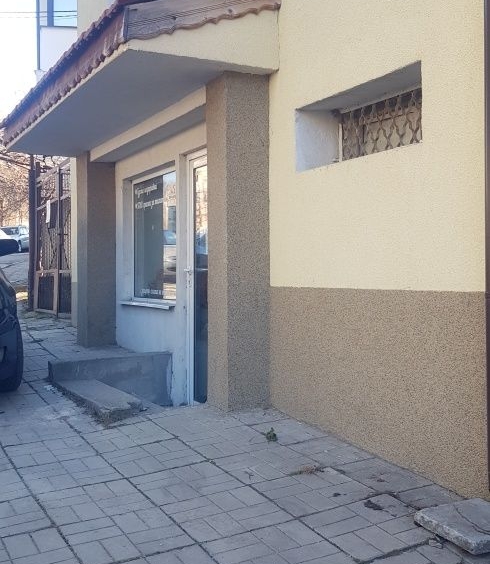 Дава се под наем Магазин в Дупница - 16 кв.м за 102 € - Снимка #1