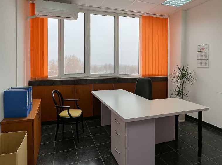 Офис в Пловдив, Център - 21 кв.м за 1381 €/кв.м - Снимка #1
