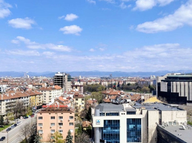 Едностаен апартамент в София, Център - 41 кв.м за 3830 €/кв.м - Снимка #1