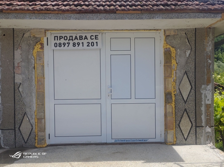 Гараж / Паркомясто в с. Караманово, Област Русе - 22 кв.м за 116 €/кв.м - Снимка #1