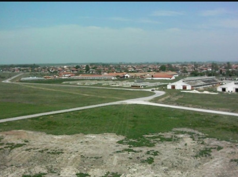Парцел в с. Маноле, Област Пловдив - 2500 кв.м за 25 €/кв.м - Снимка #1