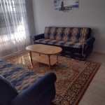 Дава се под наем Тристаен апартамент в Разград, Освобождение - 78 кв.м за 255 € - Снимка #1